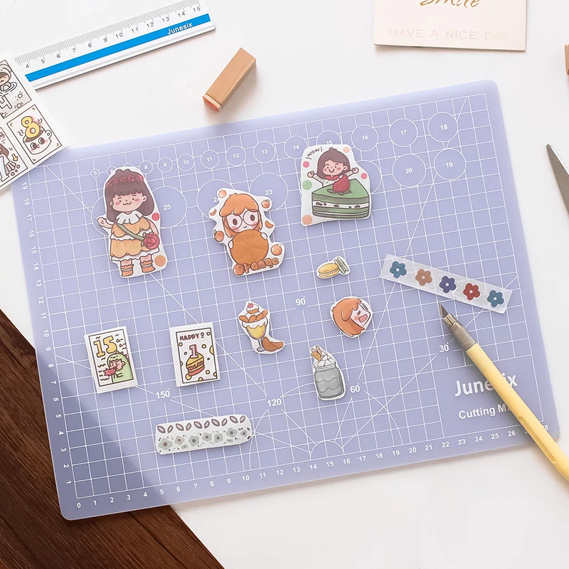 A4 Translucent PVC Cutting Mat Flexible Cutting Pad